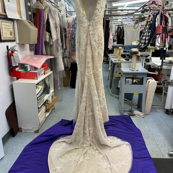 Mira Zwillinger Couture Timmy Bridal Dress Size 40/42 - Picture 13 of 16